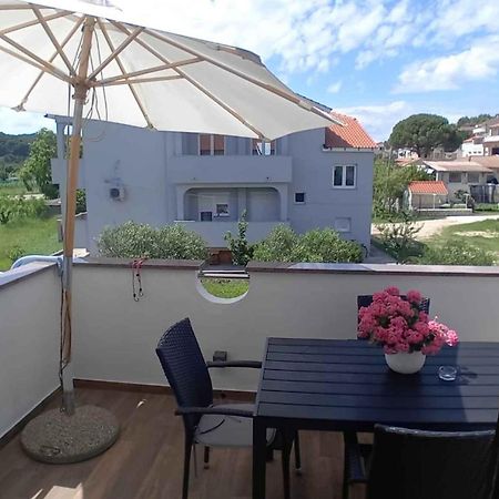 Kampor Apartment 3 Kültér fotó